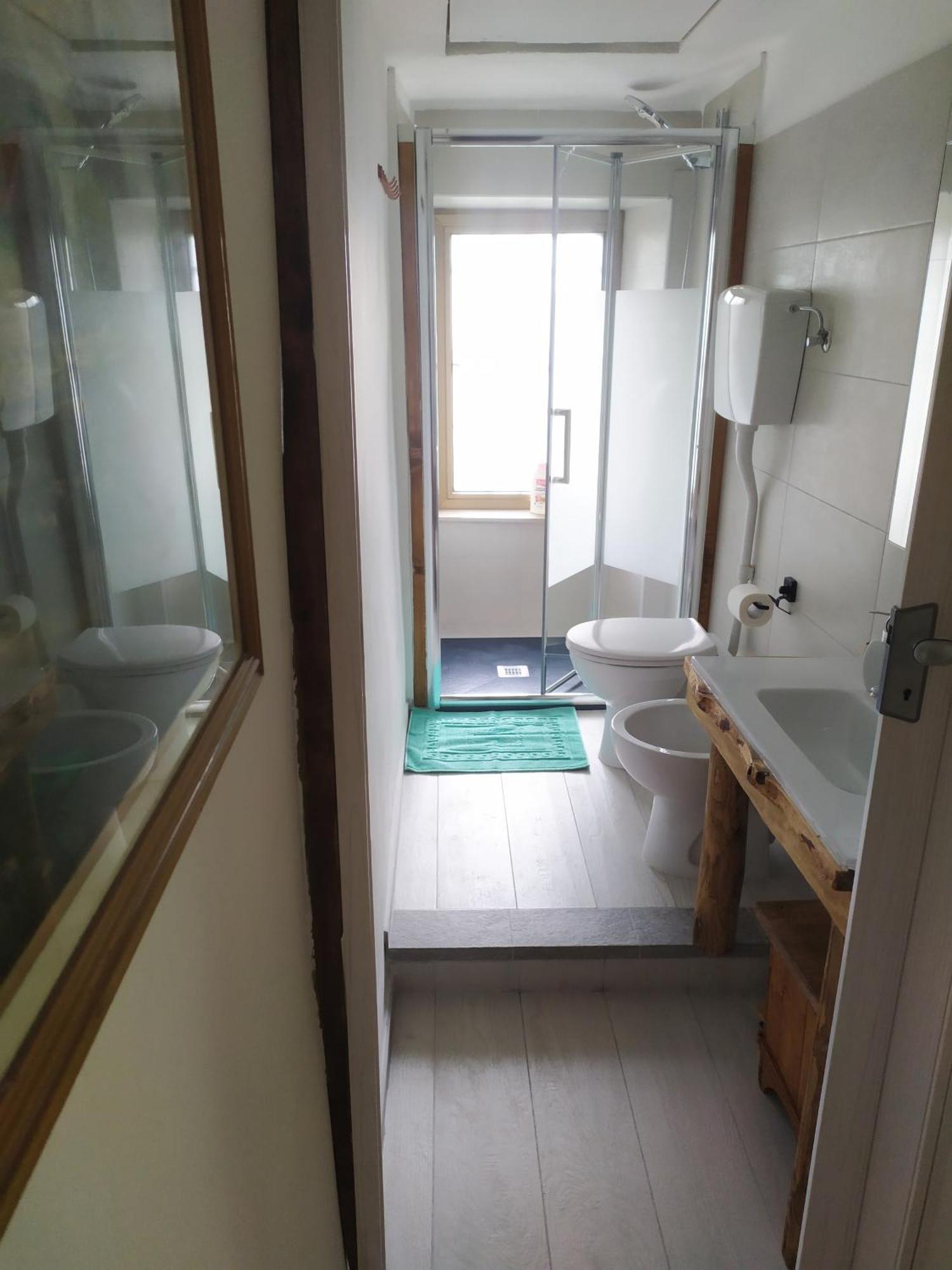 La Ghita Bed and Breakfast Sparone Habitación foto